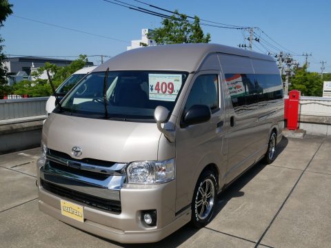 新車ハイエースV　スーパーロング　DX　GLパッケージ　4WD　特設カラー4R4ベージュメタリック　カスタムコンプリート♪